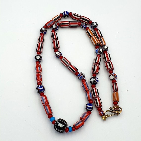 Vintage chevron and white heart venetian multilayers glass beads necklace n-92Gift