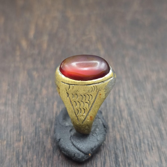 Vintage Red Carnelian Ring - Natural Yemeni Aqeeq Agate Gemstone - Men's Mixed Metal Filigree Band
