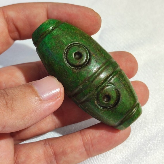 Antique green hawlight stone carving stone eyes bead amulet mg-9-12