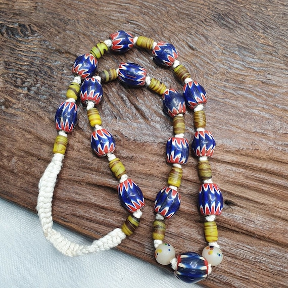 Vintage venetian style blue chevron beads necklace #ch-2