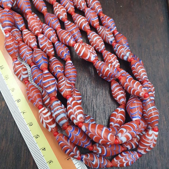 Vintage Millefiori style Feather Glass Beads Necklace (19x9.5mm)