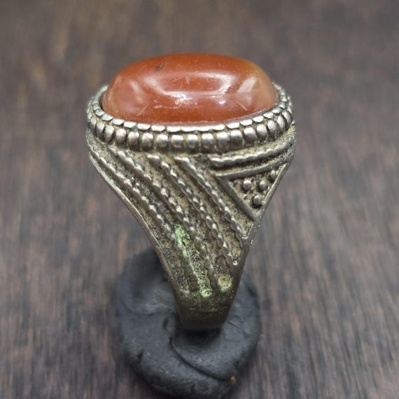 Vintage Red Carnelian Ring - Natural Yemeni Aqeeq Agate Gemstone - Men's Mixed Metal Filigree Band