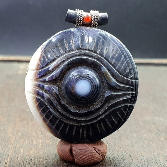 Antique tibetan himalayan carving agate beads pendant with sterling silver hook