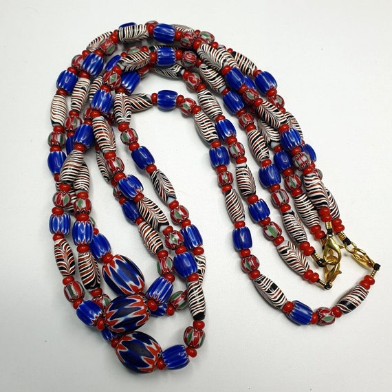 White heart with venetian style chevron, feather beads necklace.