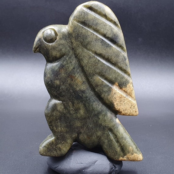 Antique stone  nephrite jade mysterious bird carving stone amulet bead  jd-5