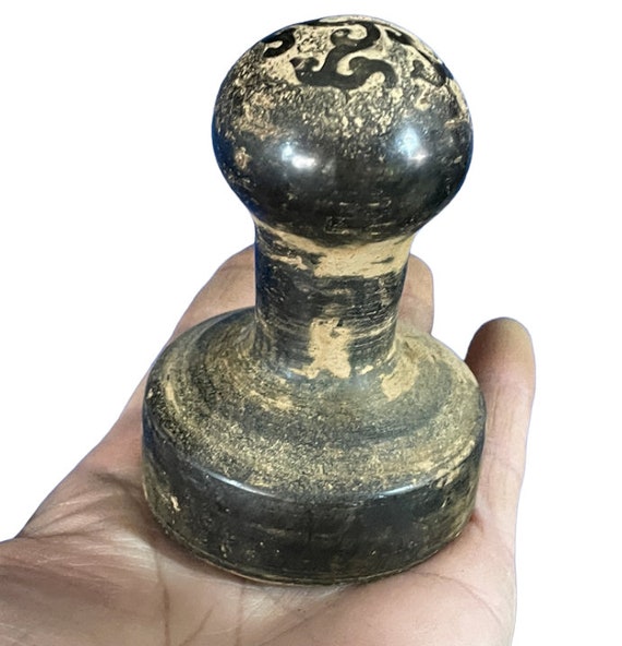 Signed old chinese dynasty stone seal stamp statue