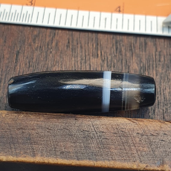 Antique Yemeni Agate Bead 34.3mm, Banded Sulemani Agate, Natural Striped Agate Talisman, Ancient Style Chung Dzi Bead, Collectible