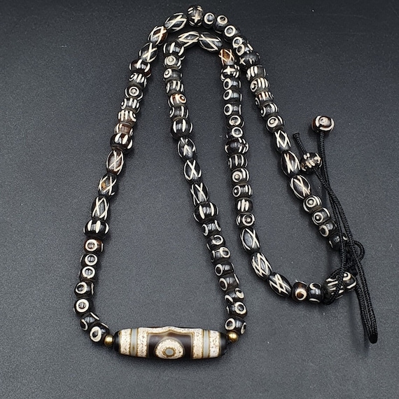 Vintage antique agate 3 eye bead tibet himalayan dzi pendant necklace