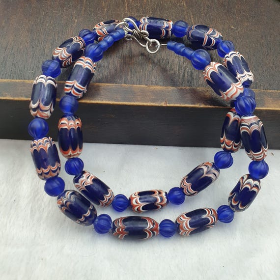 Blue White Feathered African Style Round Glass Chevron Pattern Beads Strand