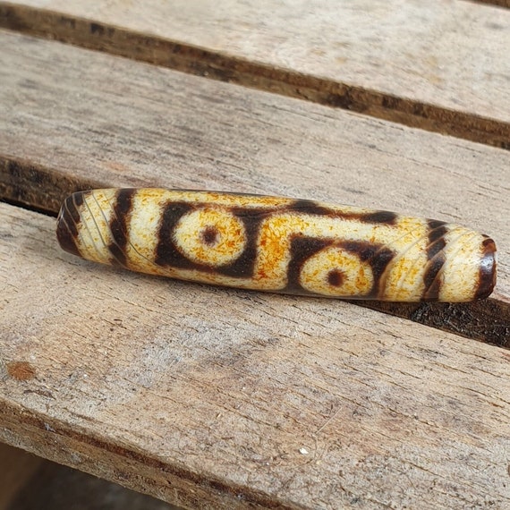 Nepalese himalayan tibetan dzi 6 eyes spiritual amulet mala bead unique beads