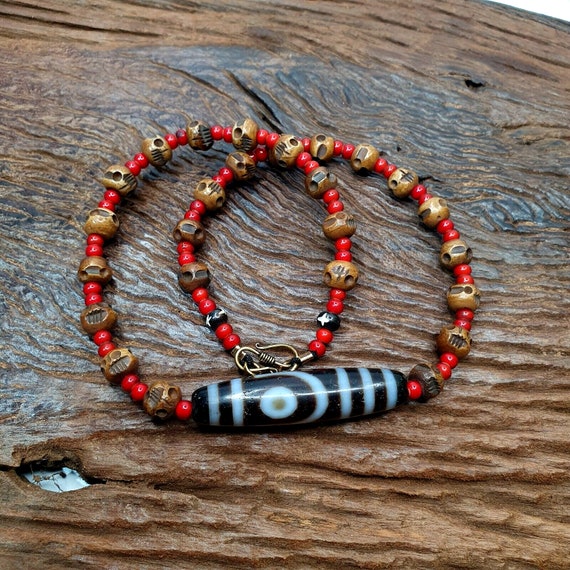 Antique vintage himalayan indo tibetan 2 eye agate, carving skull beads necklace