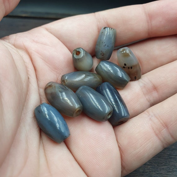 Lot 9 antique gray agate african trade agate beads
