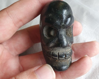 Antique green jade chinese song dynasty jade stone carved skull pendent