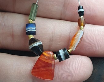 古代イエメン産の金のスペーサー付きアイアゲートビーズ - Etsy 日本