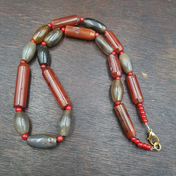 Amazing antique gray agate african trade red agate beads necklace
