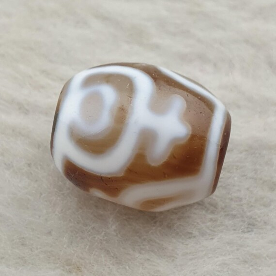 Treasure vase unique pattern himalayan tibetan ag… - image 2