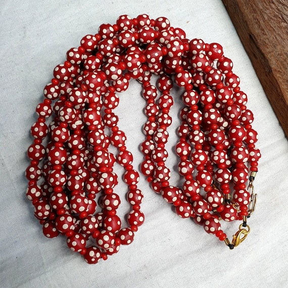 Venetian red whiteheart and venetian inspired red skunk glass beads necklacegift