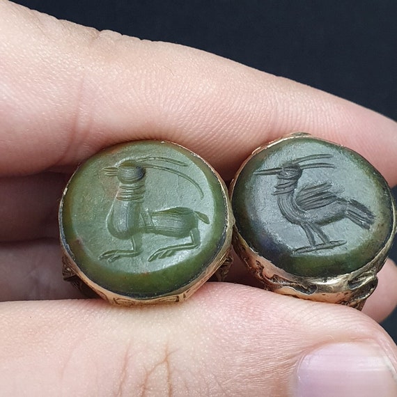 Pair antique old jade stone mystical animal bird … - image 4