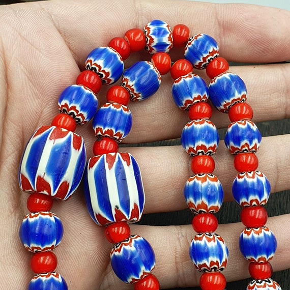 Venetian white heart and blue chevron glass beads… - image 4
