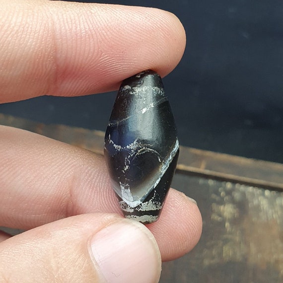 Antique ancient old himalayan indo tibetan etched agate beadGift