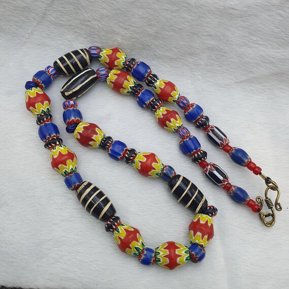 Vintage fancy aventurine chevron feather venetian style beads | necklace