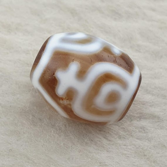 Treasure vase unique pattern himalayan tibetan ag… - image 1