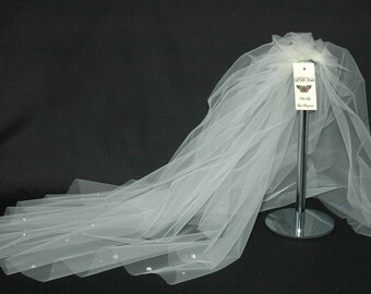 2 Tier Crystal Flower LB Veils 36.s UK