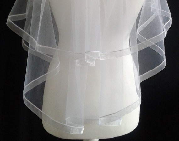 Ribbon Edge 2 Tier Veil White Plain or with Crystal Wedding LB Veils LBV184 UK