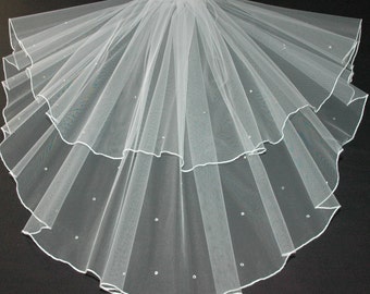 2 Tier Crystal LB Veils 145 UK