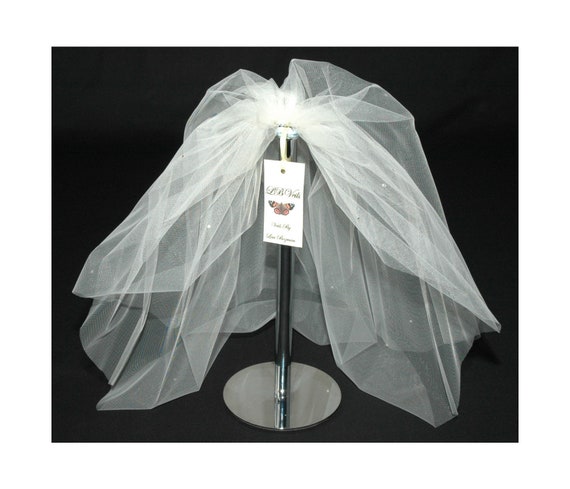 2 Tier Crystal Bouffant LB Veils 154 UK