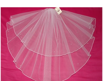 2 Tier Crystal LB Veils 145 UK