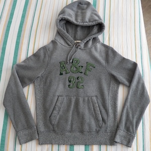 Abercrombie & Fitch Herren Grau Baumwollmischung Hoodie Pullover Größe M Muskel Fit grauer Pullover