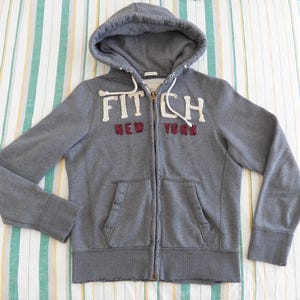Abercrombie & Fitch Mens Grey Cotton Hoodie Sweater Size M Muscle Fit Full Zip Distressed Fleece Lined Y2K 00s