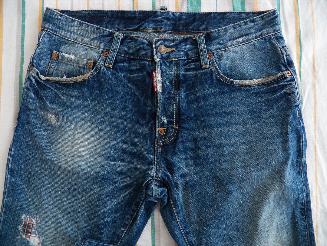 Vintage Dsquared2 MENS JEANS Size 50 W34 L30 Blue Denim Vintage Dsquared2 MENS JEANS Size 50 W34 L30 Blue Denim