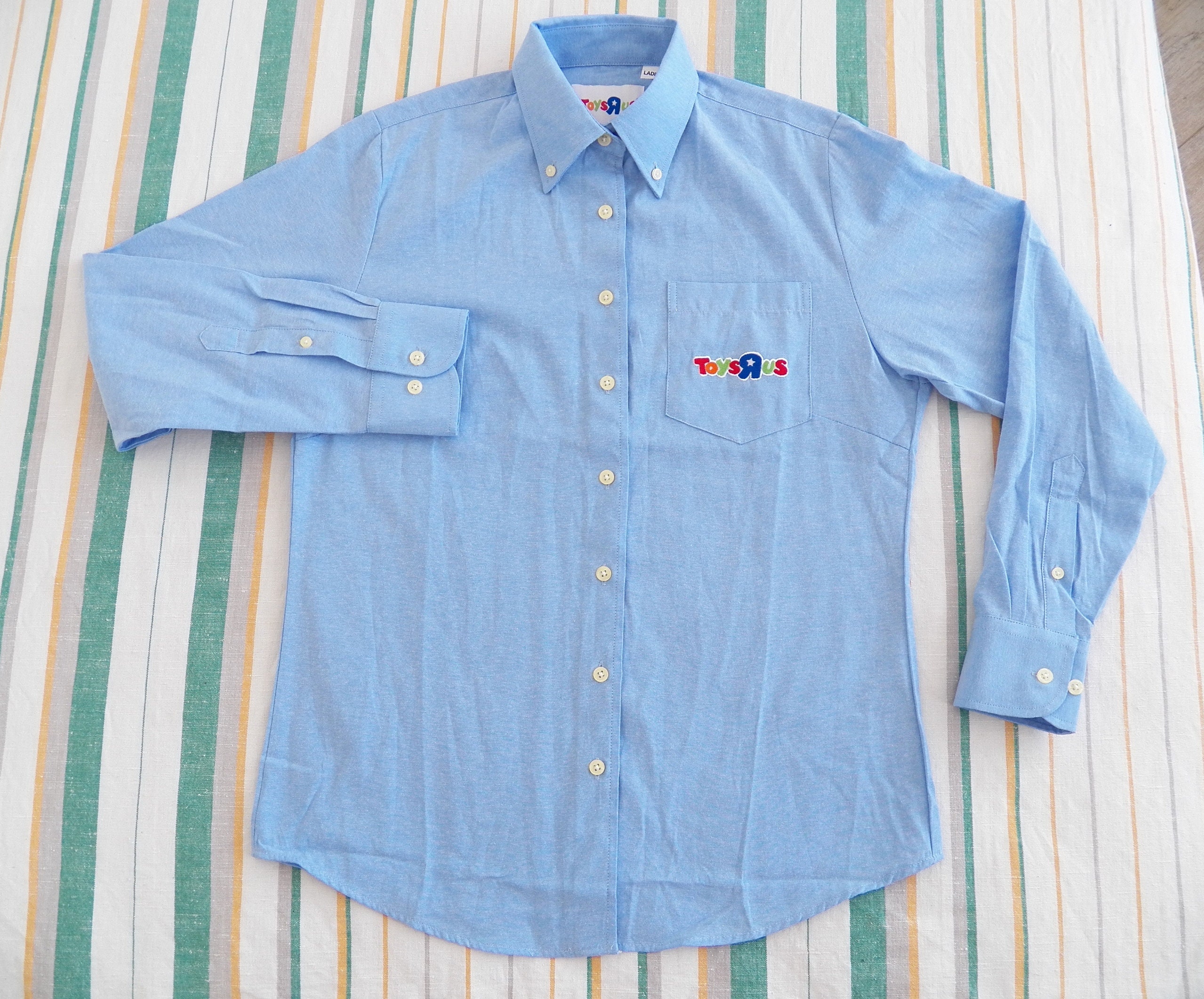 Vintage Toys "R" Us WOMENS Uniform Employee SHIRT Blue Oxford Cotton Size M MEDIUM Long Sleeve 90s 00s Y2K Ladies Shirt