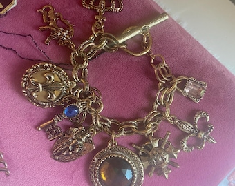 Vintage chunky charm bracelet