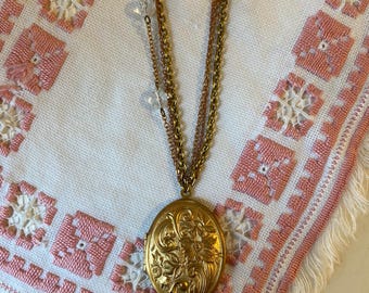 Gold Tone Locket Necklace