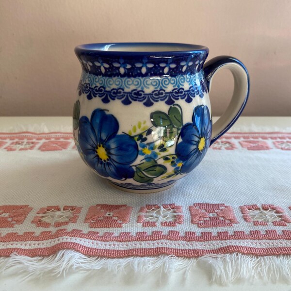 Polish pottery bubble mug