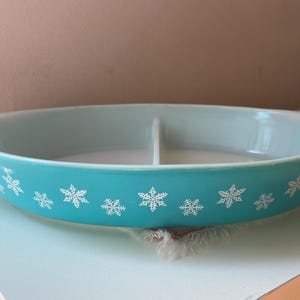 Snowflake divided Pyrex dish