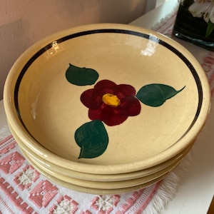 Watt pottery spaghetti bowls (4)