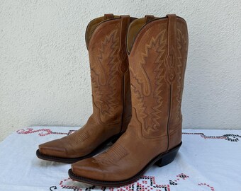 Brown hipster boots hotsell