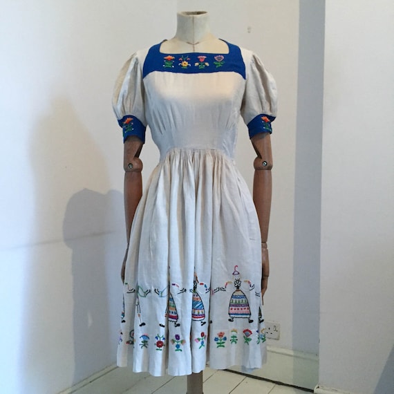 Vintage RARE 1940's Linen Embroidered Dress