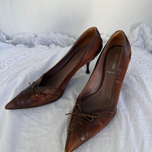 Miu Miu 2000s Brown Leather Western Stitch Lace Up Pointed Heels sz 38