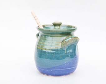 Liitrton Handmade Ceramic Honey Pot with Wooden Dipper Sugar Storage Pot Container Housewarming Gift
