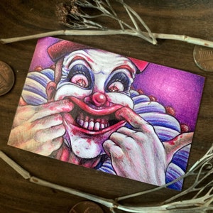 Sorriso — Adesivos — Arte de palhaço assustador — Ilustração de carnaval assustadora — Circo de terror — Bobo da corte maligno — Presente de Halloween sombrio — Decalque à prova d'água