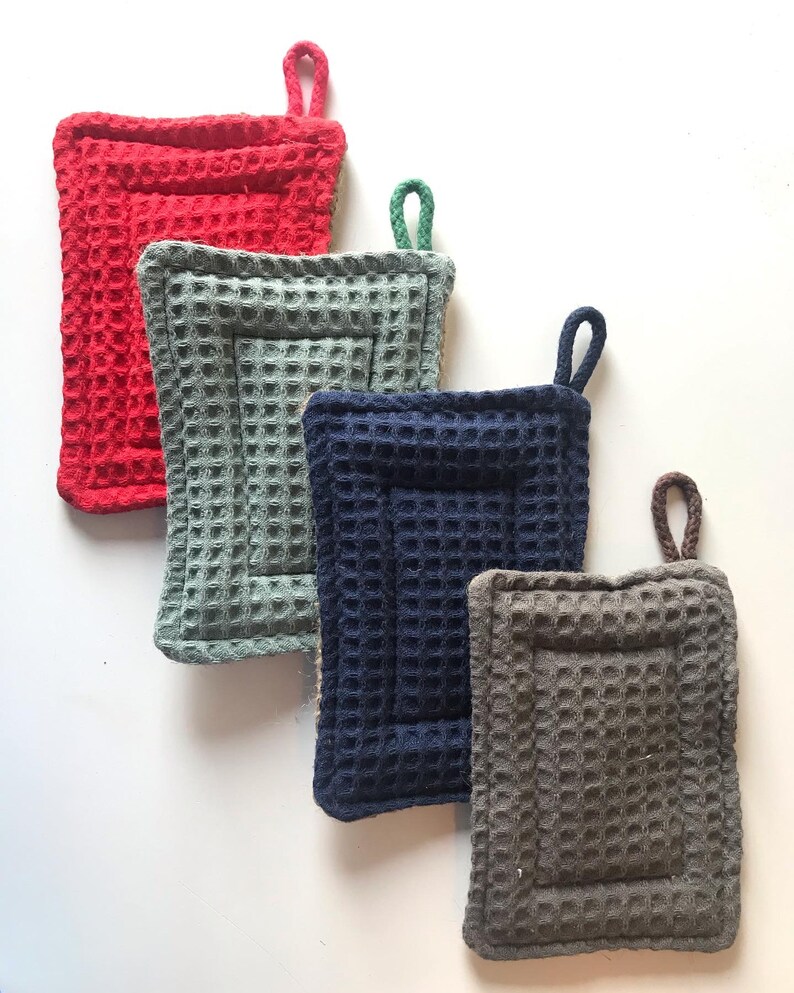 Plastic-free Long-life sponge; Unsponge; Cotton dishwashing sponge; Cotton and Jute sponge; Brown; Re-used coffee sacks and cotton sponge