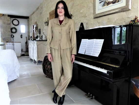 1980's Woman's Silk Suit, Woman's Wedding Suit, Ja