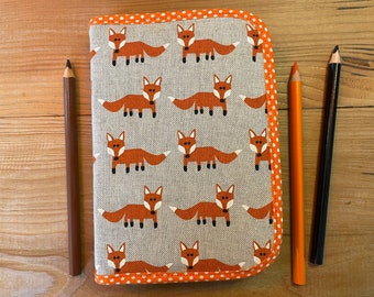 School pencil case MR. FOX with thick colored pencils