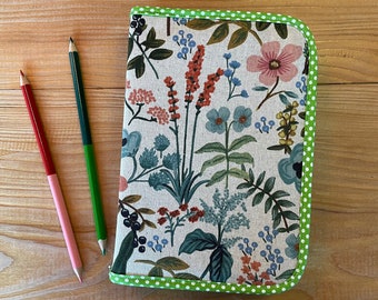 FLOWER MEADOW pencil case with double-sided colored pencils