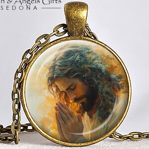 JESUS CHRIST PENDANT Jesus Jewelry Christian Necklace Gift for Christian Jesus Art Gift for Mother&#39;s Day Gift for Teen 16mm, 20mm or 25mm